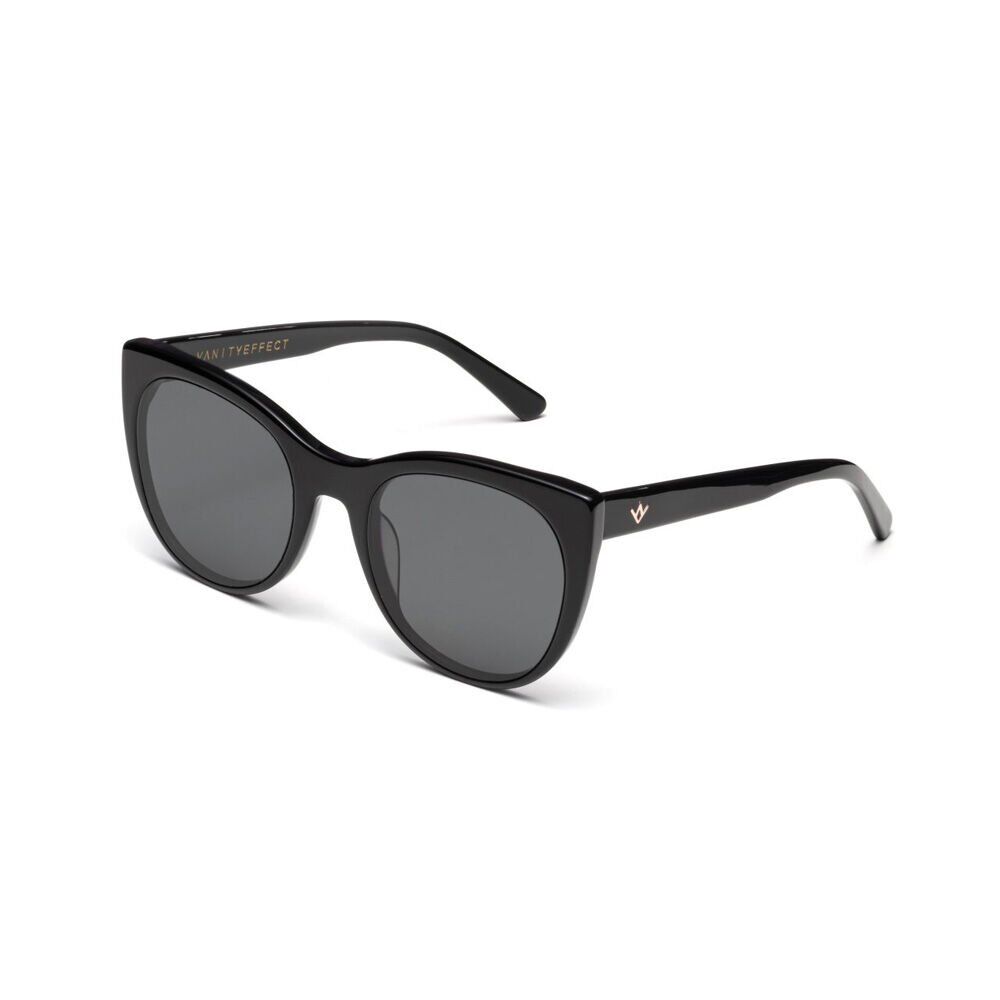 VANITY EFFECT NADIAH 01